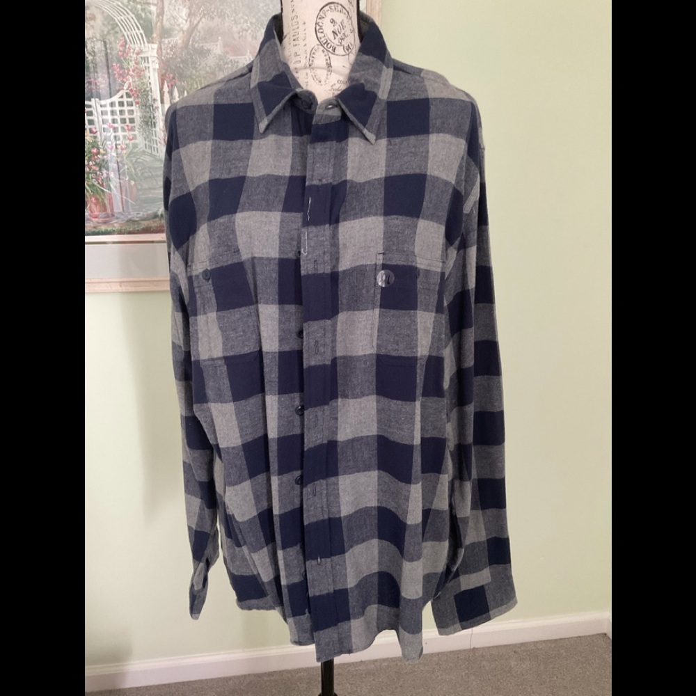 True Craft blue gray flannel men’s shirt